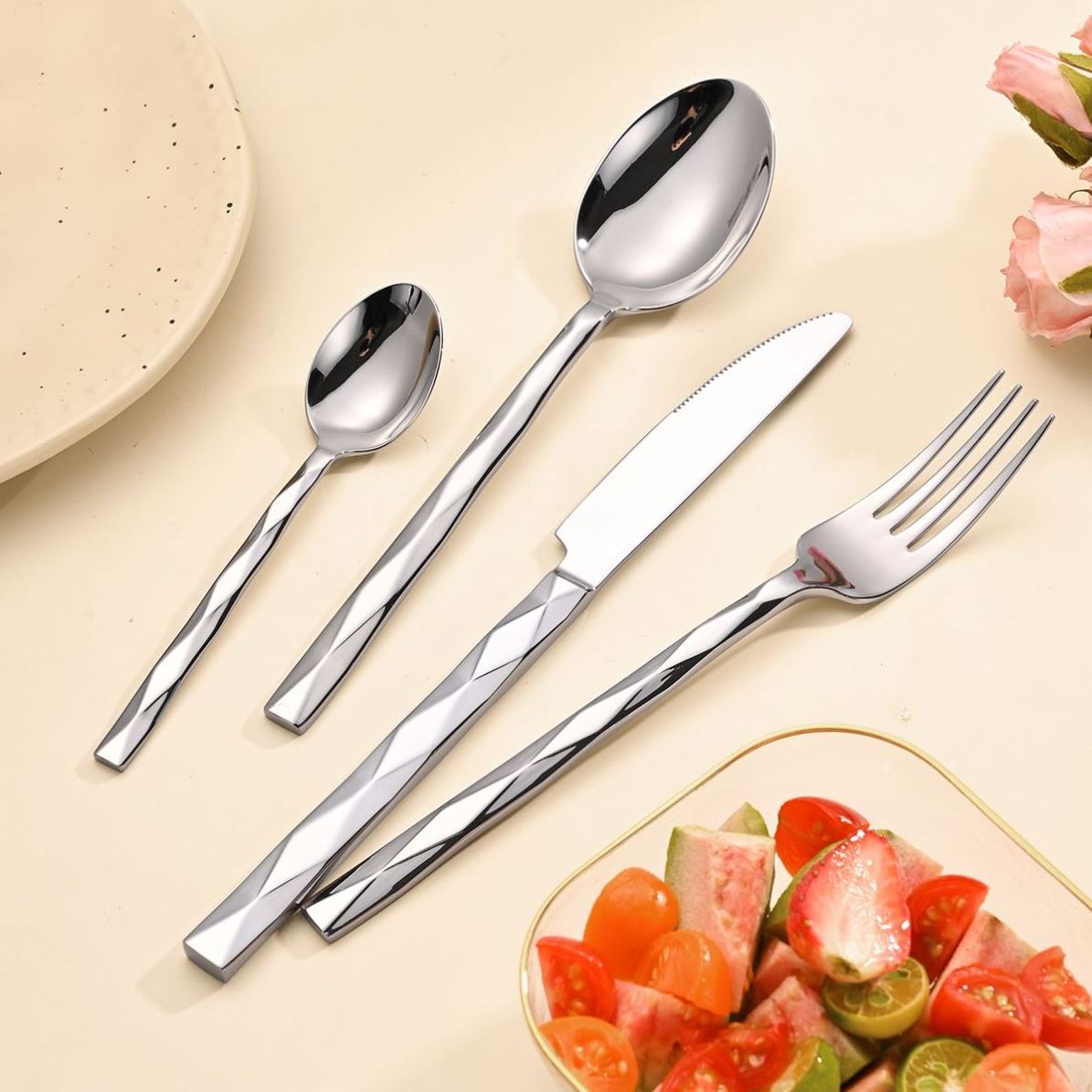 Factory Direct Sales Reasonable Price Stainless Steel 24Pcs Cutlery Set With Rack