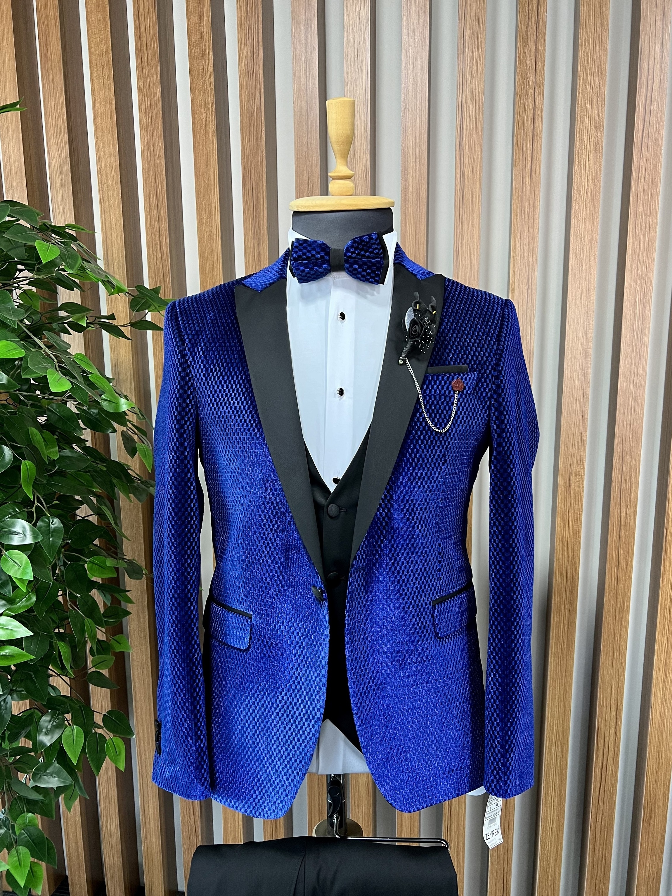 luxury Elite Elegant Custom Made Viscose And Polyester Fabric Men Suit Wedding Groom's & Business Suit For Men