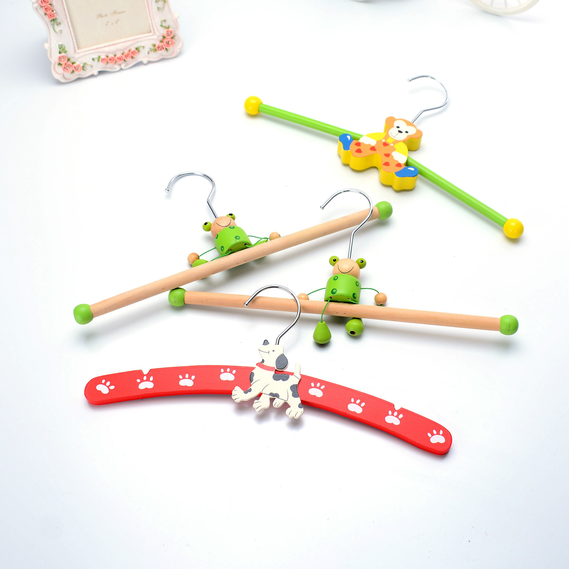 Interesting cartoon animals hook Hang clothes tree wooden Children's clothes hangers