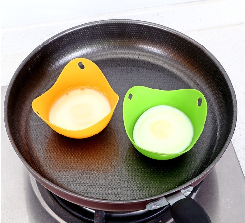 Multifunctional silicone egg poacher Food grade wholesale microwave oven non-stick omelette household egg steamer egg tray