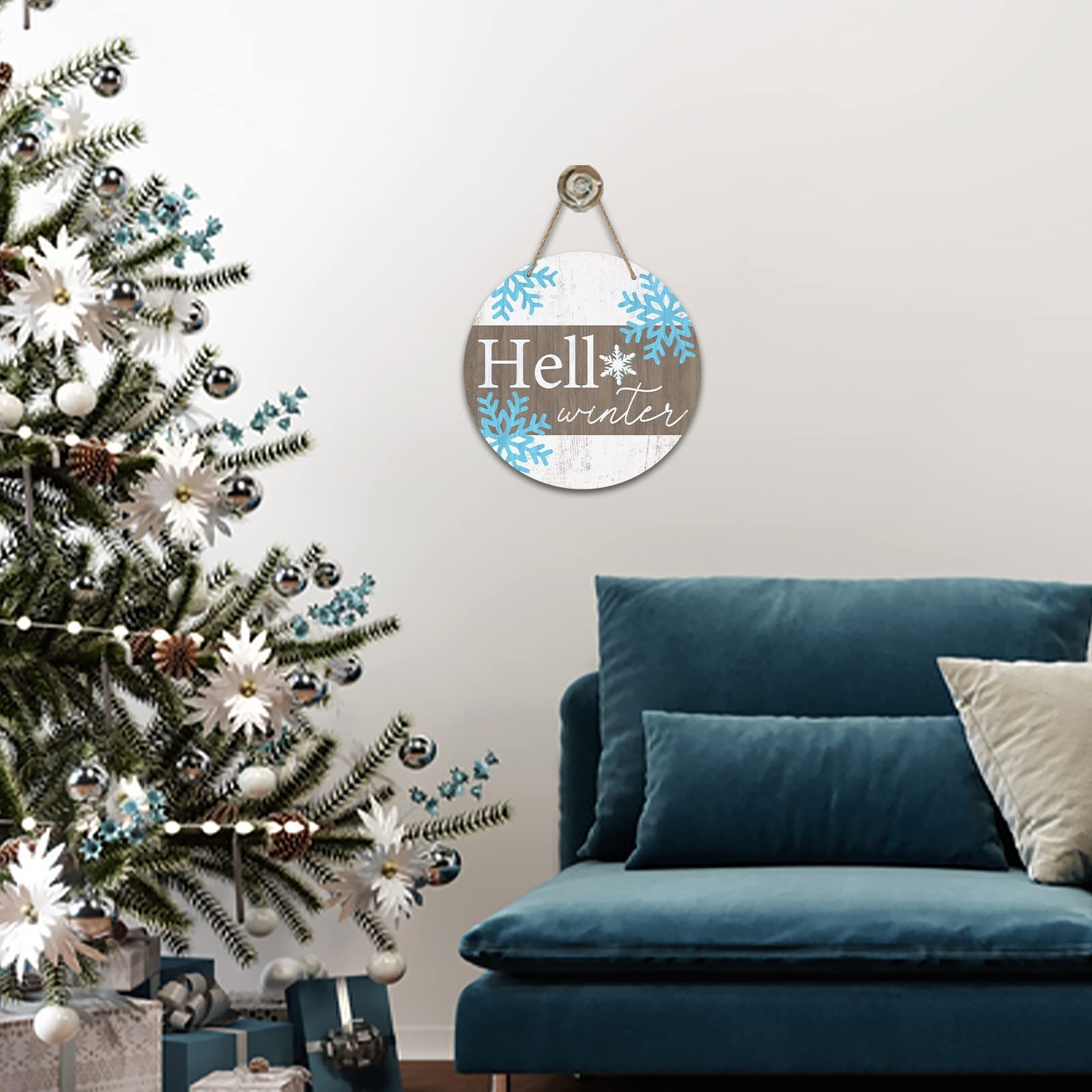 Hello Winter Welcome Wood Wall Hanging Sign Plaque, Round Home Hanging Ornaments for Front Door Porch Garde Room Christmas