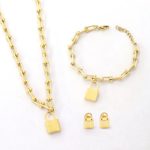 New style gold plating  u shape stainless steel heart lock pendant necklace set