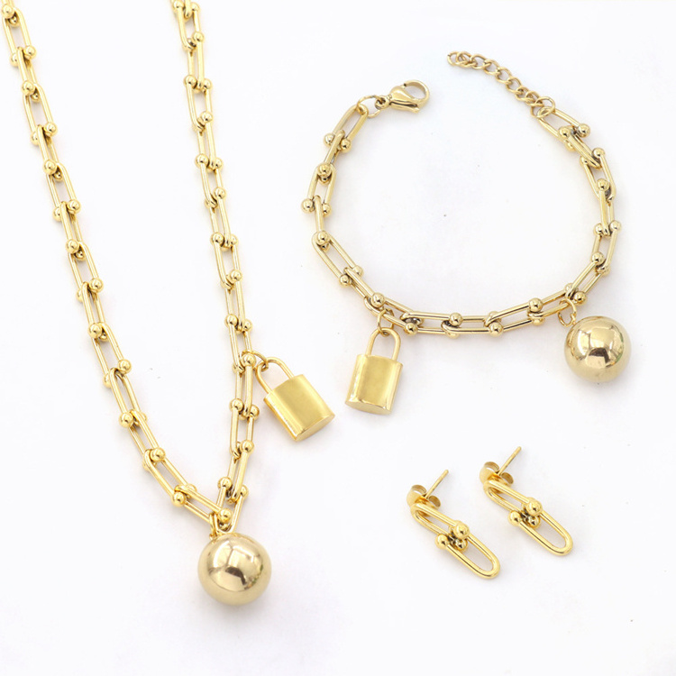 New style gold plating  u shape stainless steel heart lock pendant necklace set