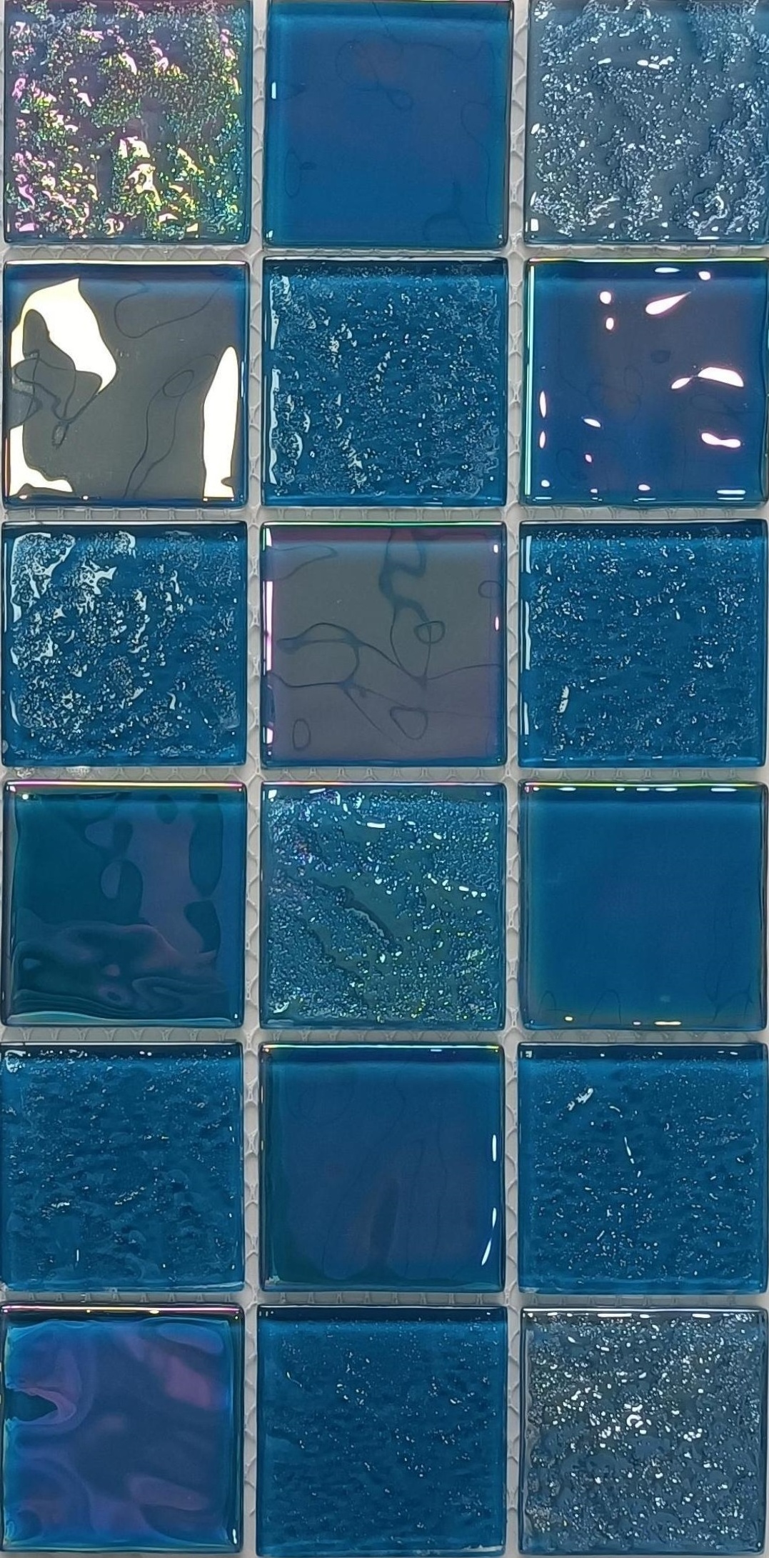 300*300 high quality hot sale crystal glass mosaic tile green wave mosaic glass swimming pool tile