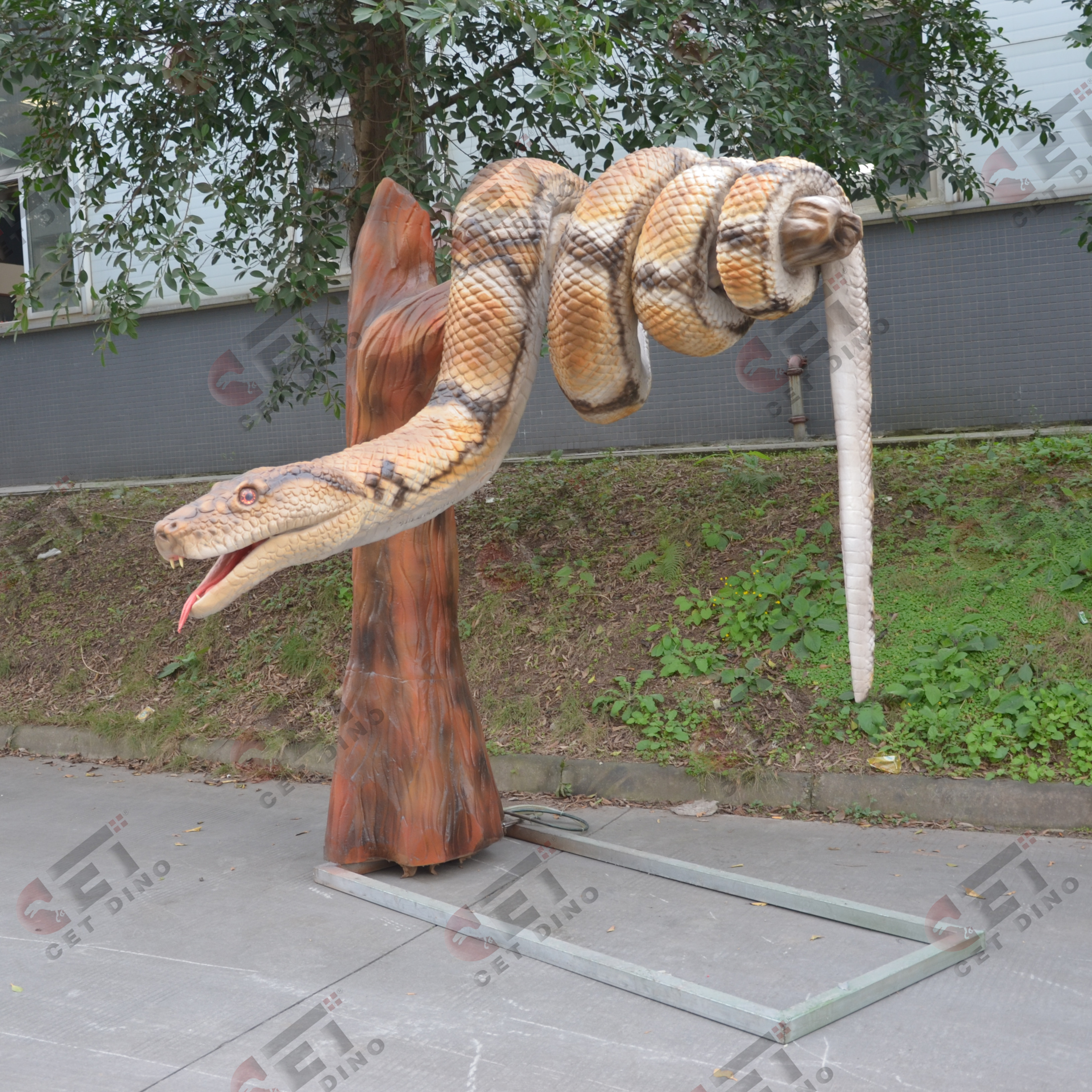 Vivid Animal Model Animatronic Snake Statue Waterproof Monster Model Pneumatic Snake