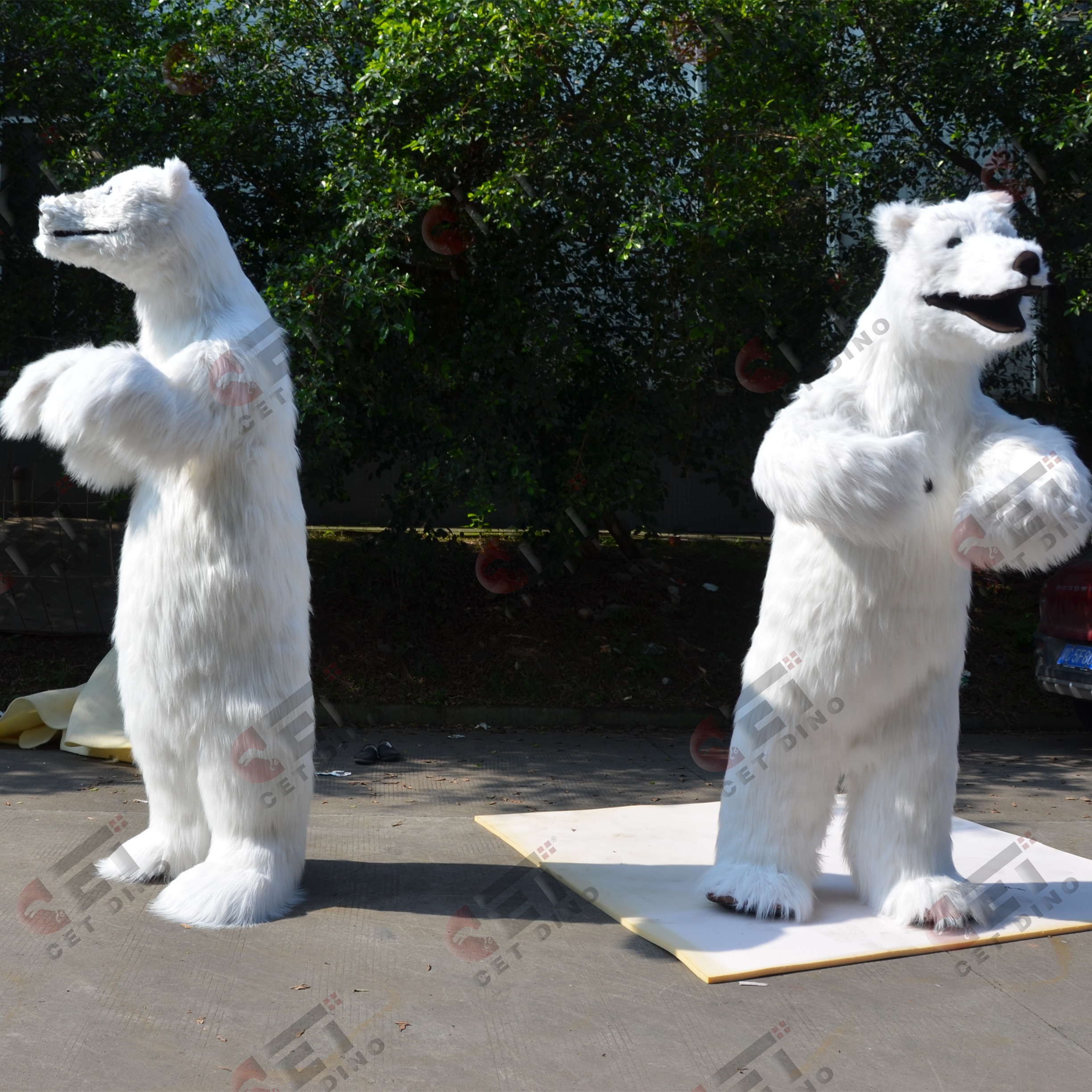 Zoo Amusement Park Simulation Customized High Quality Life Size Gorilla Polar Bear Walking animal Costume for Adults Stage Show