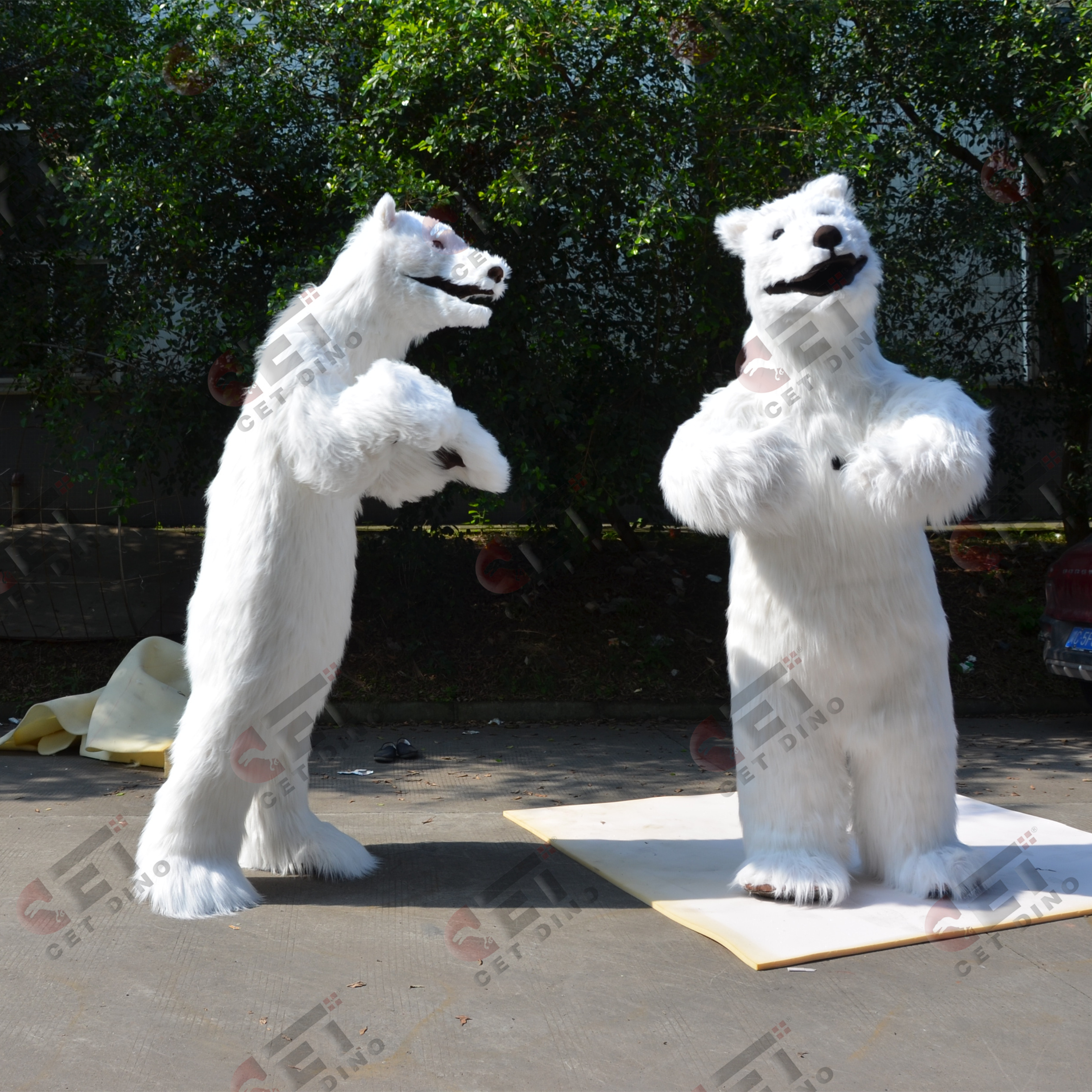 Zoo Amusement Park Simulation Customized High Quality Life Size Gorilla Polar Bear Walking animal Costume for Adults Stage Show