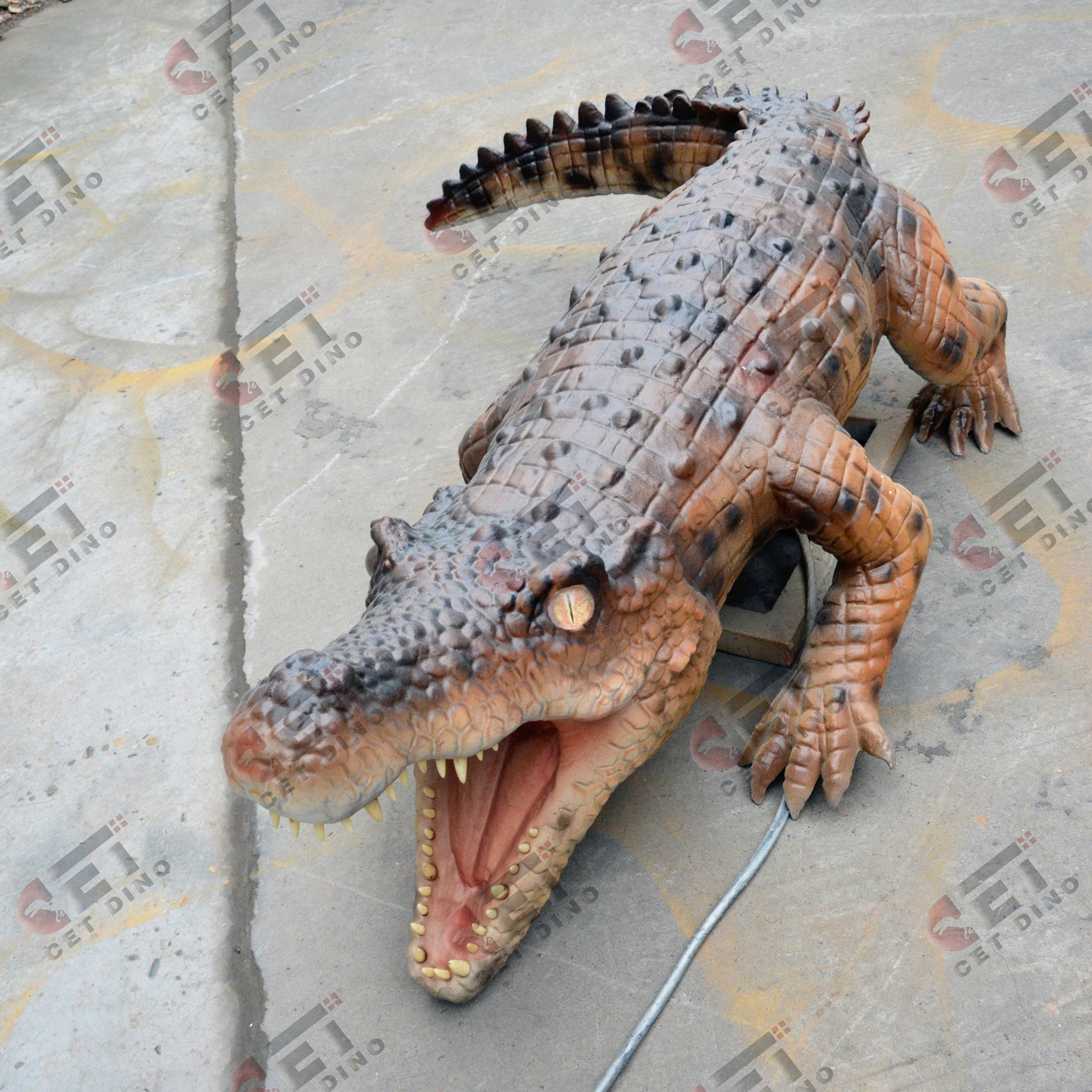 Zoo Park Animatronic Animated Remote Control Crocodile Animal Model