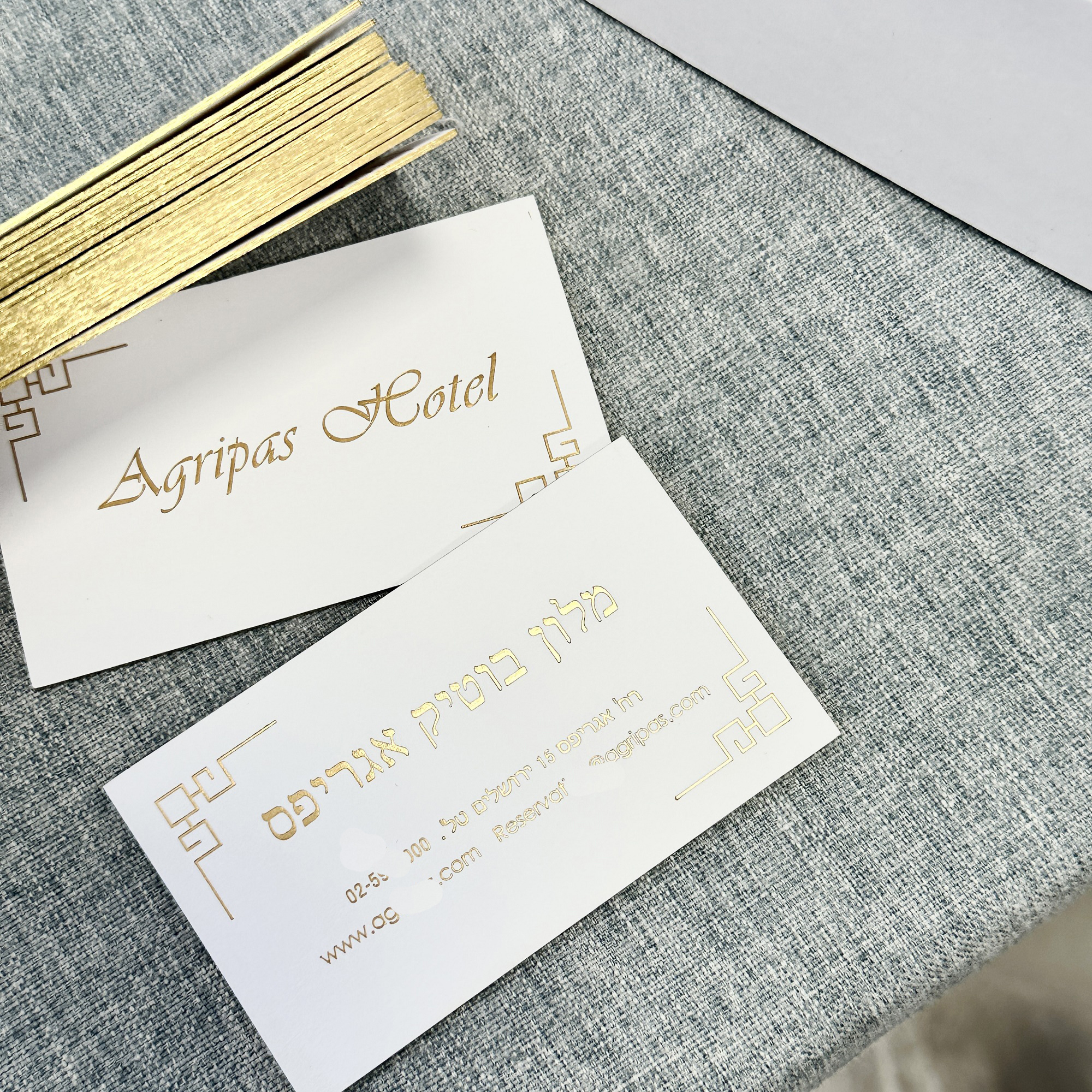 Luxury Gold Foil Edge Color Printing Business Card Factory Price Custom Gold Stamping Credit Card Business Card