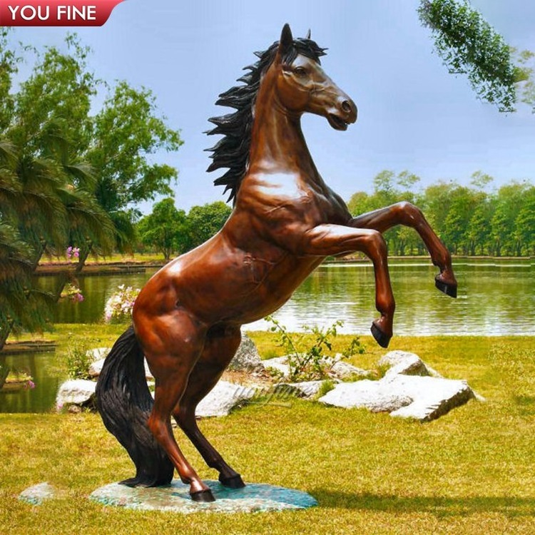 Outdoor Lawn Casting Antique Life Size Bronze Horse Sculpture Suppliers