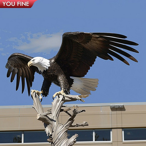 Wholesale Classic Outdoor Metal Brass Accipitridae Sculpture Bronze Eagle Statue