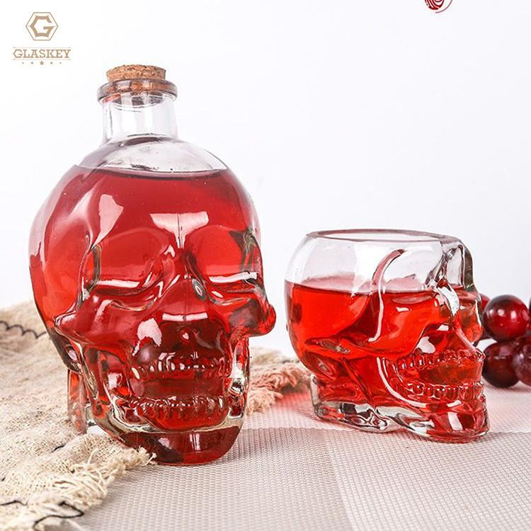 Creative Skulls Shaped Cocktail Glass Whiskey Personalized Shot Glass Wine Bottle Dispenser Glass Wine Set Stocked