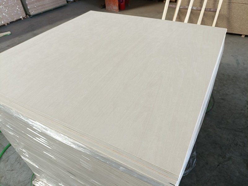 Wholesale Plywood 2mm 3mm 4mm Commercial Basswood Birch Poplar Laser Cut Plywood