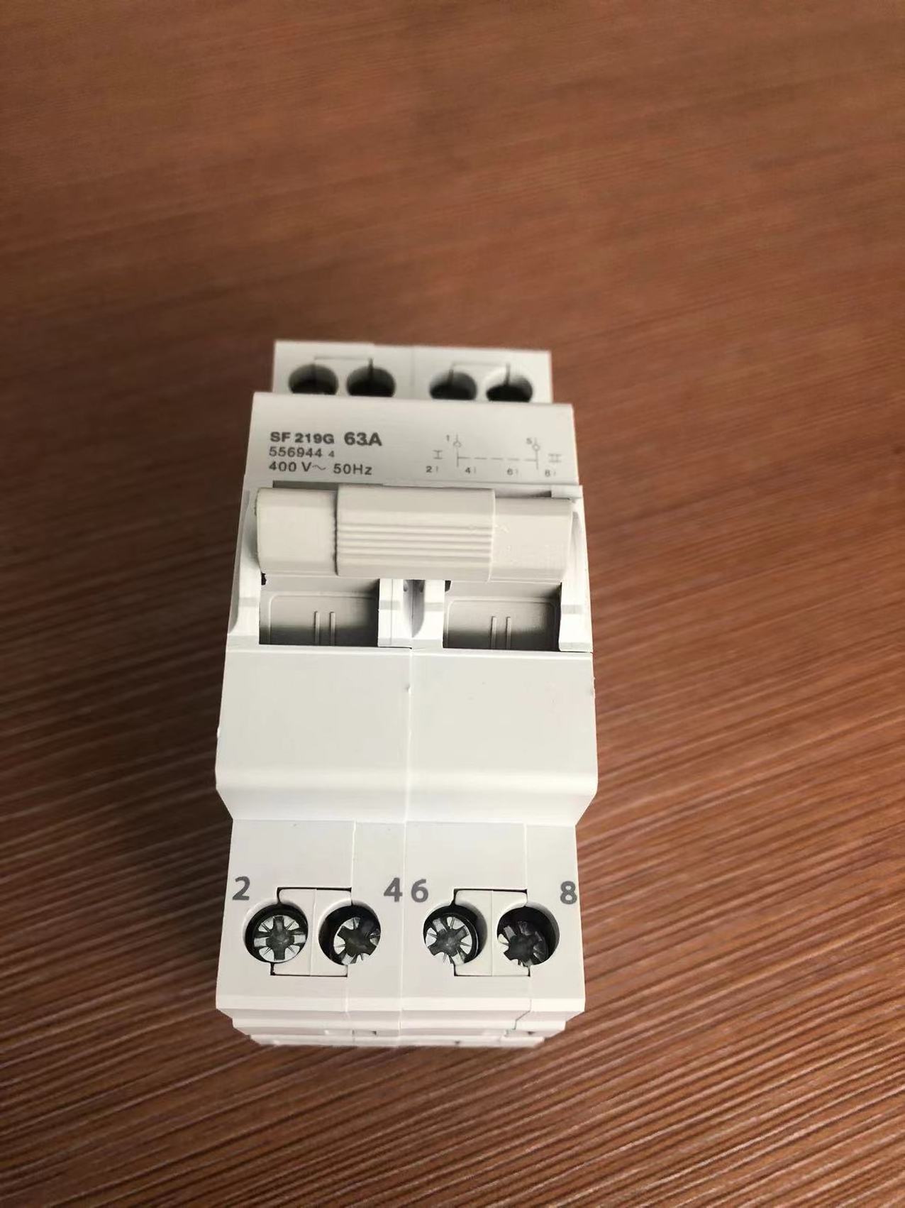 2P 4P Din-rail Mount Type Change-Over Switches Electrical Automatic Change over Switch Main Switch