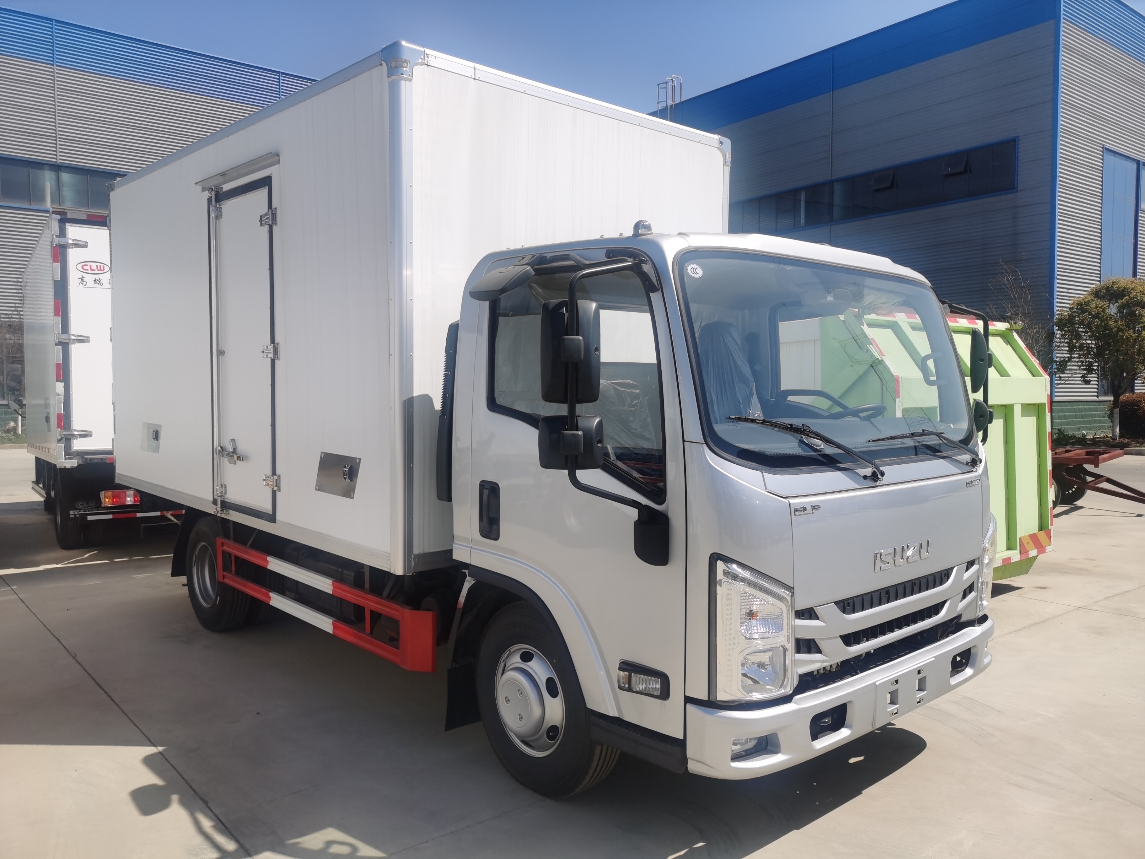 ISUZU 100P refrigerated Van Truck  mini refrigerated truck