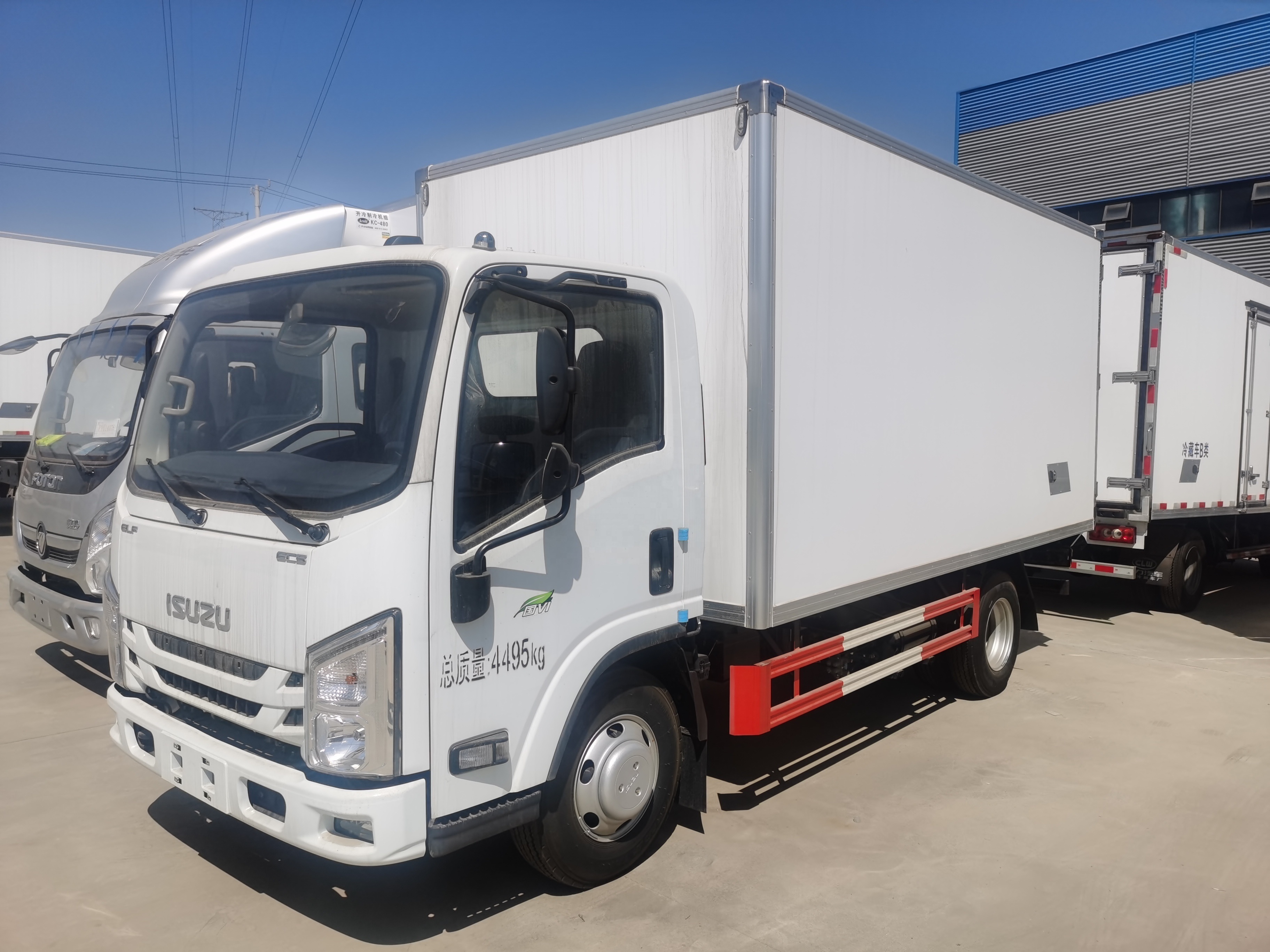 ISUZU 100P refrigerated Van Truck  mini refrigerated truck