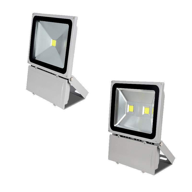 Hot Sale Outdoor Lighting LED Floodlight Durable Rugged Square Floodlight with Low Energy IP65 Rating Available 50W 200W Power