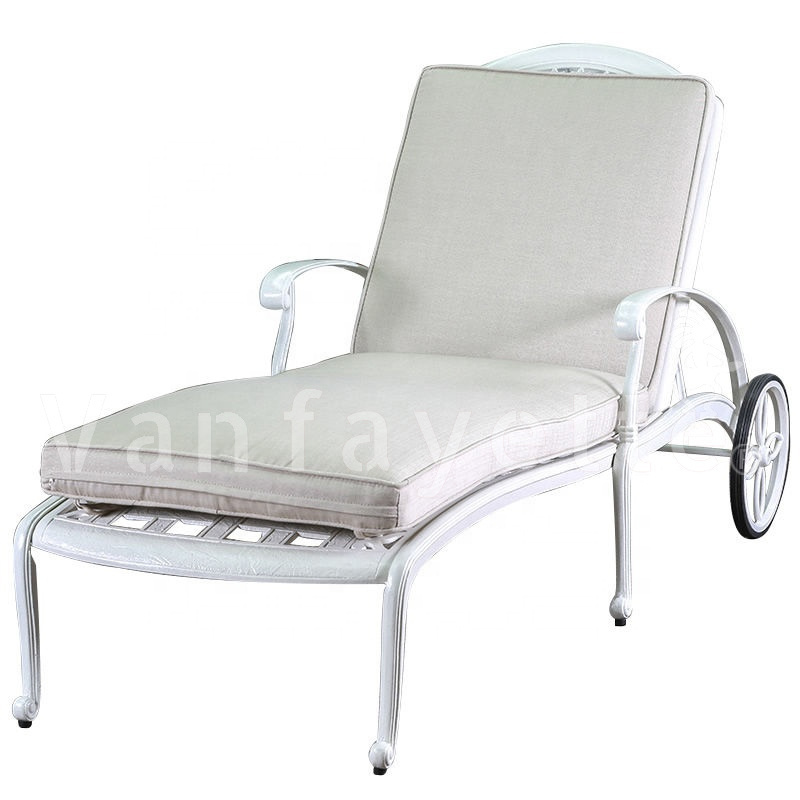 best chairs for pool sun shelf mid century chaise lounge swimming outdoor with wheels gray