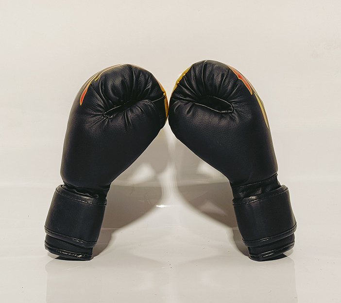 High quality Red Winning Boxing Gloves Real Leather Boxing Gloves  For Training