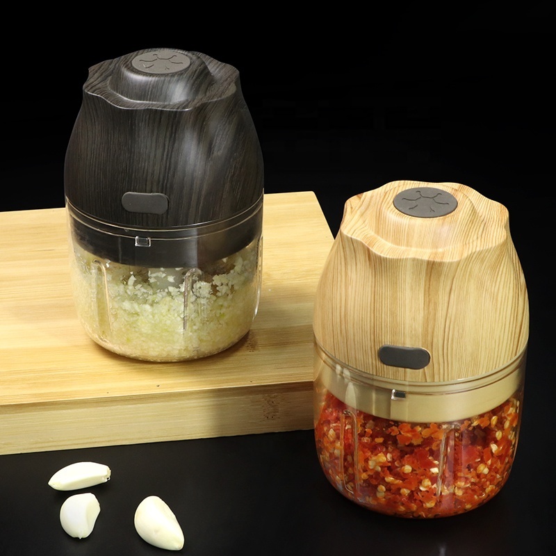 Professional Garlic Crusher  Easy to Clean Mini Chopper with Garlic Peeler