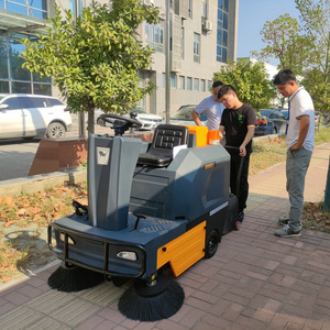 China Street Sweeping Machine Vacuum Street Sweeper Sweeping Equipment Road Sweeper