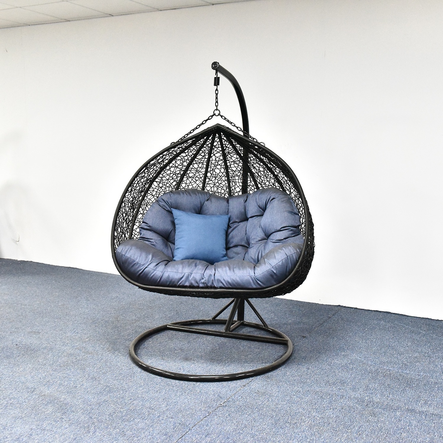 Hot Sell Outdoor Patio Hanging Rattan Baby Swing Chair Double Seat Cheap Egg Swing Egg Chair With Stand