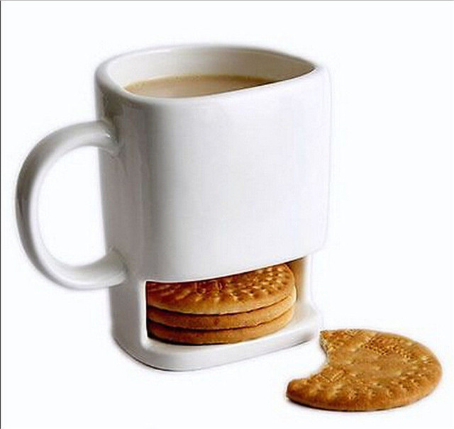 Z455 Custom Logo 250ML Ceramic Biscuits Mugs White Coffee Tea Milk Dessert Cup Cookie Holder Side Cookie Pockets Mug