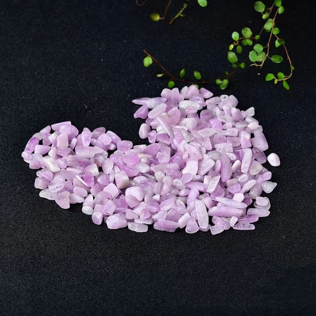 Donghai  hot selling natural crystal gravel kunzite chip  kunzite chip demagnetization crystal  bonsai decoration