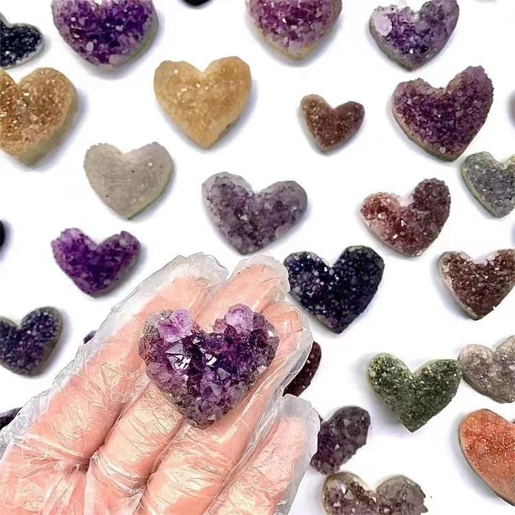 Wholesale  Mini Amethyst cluster heart Natural Crystal Stone crafts home decor  crystals healing stones