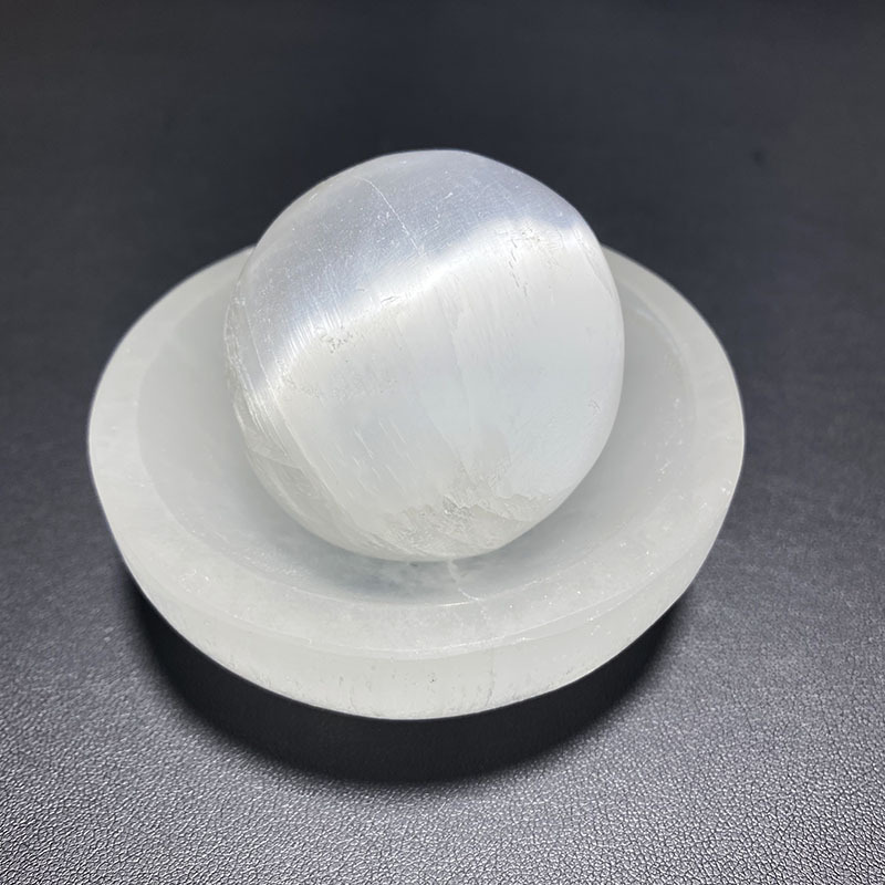 Donghai Wholesale Crystals Healing Stones Gypsum Crystal Candle Holder Natural 80mm Selenite Bowl