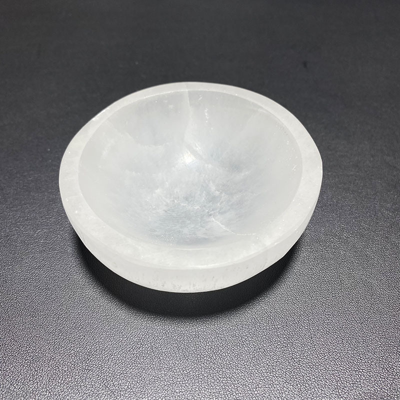 Donghai Wholesale Crystals Healing Stones Gypsum Crystal Candle Holder Natural 80mm Selenite Bowl