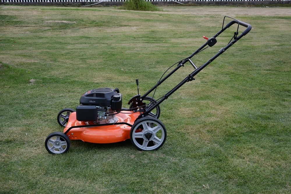 22 inch side discharge only lawn mower comes with Loncin 166cc