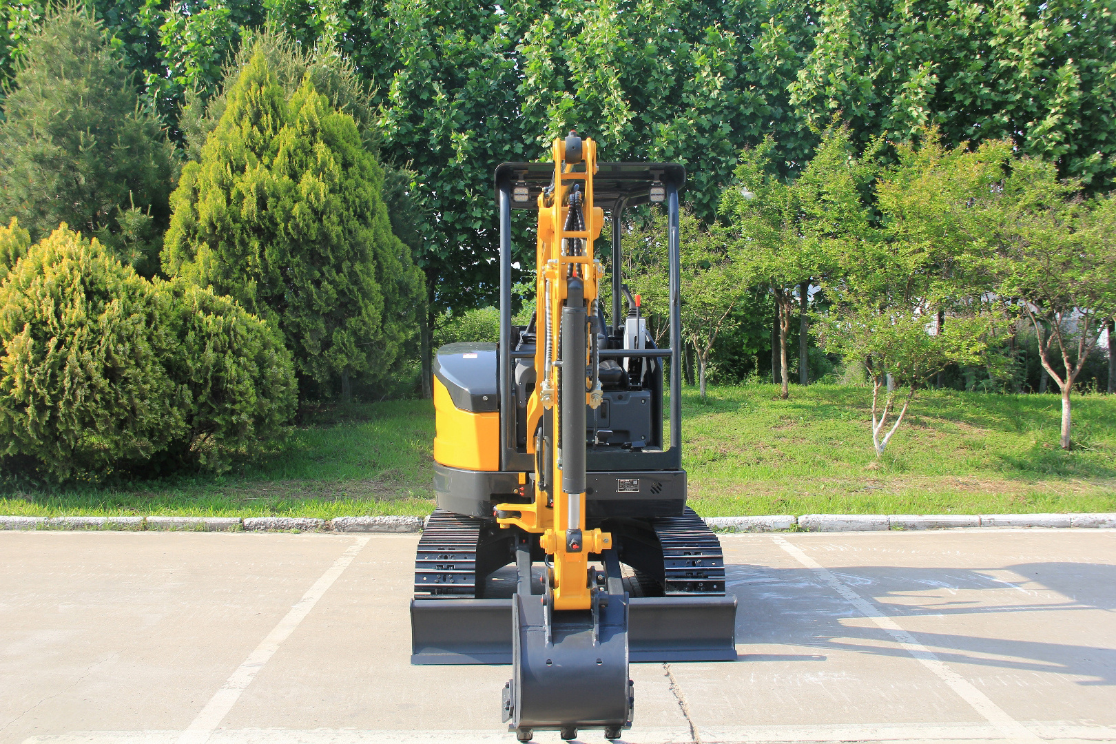 Low Price Farm Excavation Machinery Swing Boom Hydraulic Track Hoe excavator 2.7 Ton Excavators Caterpillar