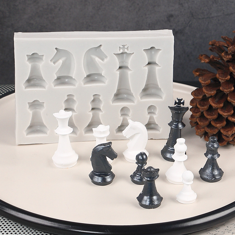 DIY Chess Chocolate Silicone Mold Creative Crystal Glue Chess Pieces Aromatherapy Candle Ornaments Resin Gypsum Grinding Tool