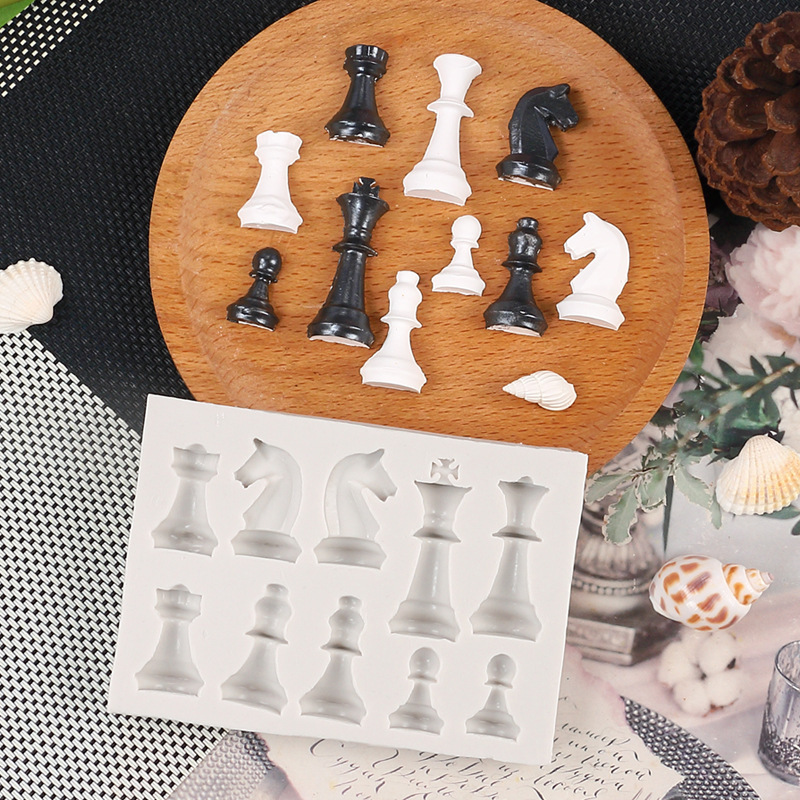 DIY Chess Chocolate Silicone Mold Creative Crystal Glue Chess Pieces Aromatherapy Candle Ornaments Resin Gypsum Grinding Tool