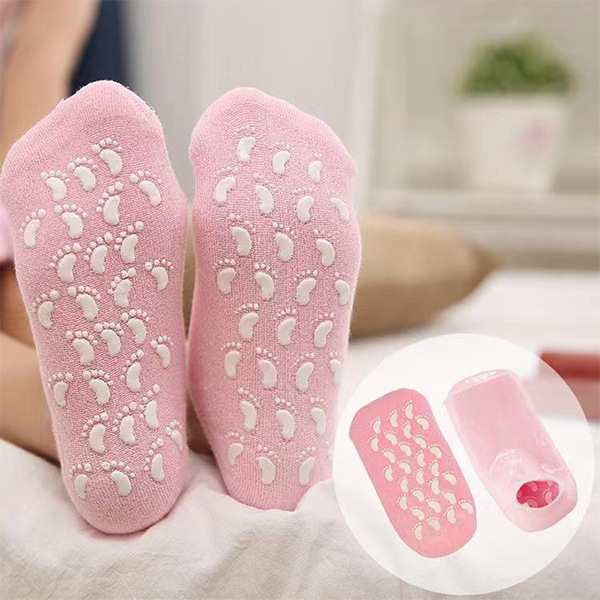 New Launched Beauty Spa Exfoliating Moisturizing Cooling Gel Socks Moisture Socks Spa Gel Gloves For Foot Care