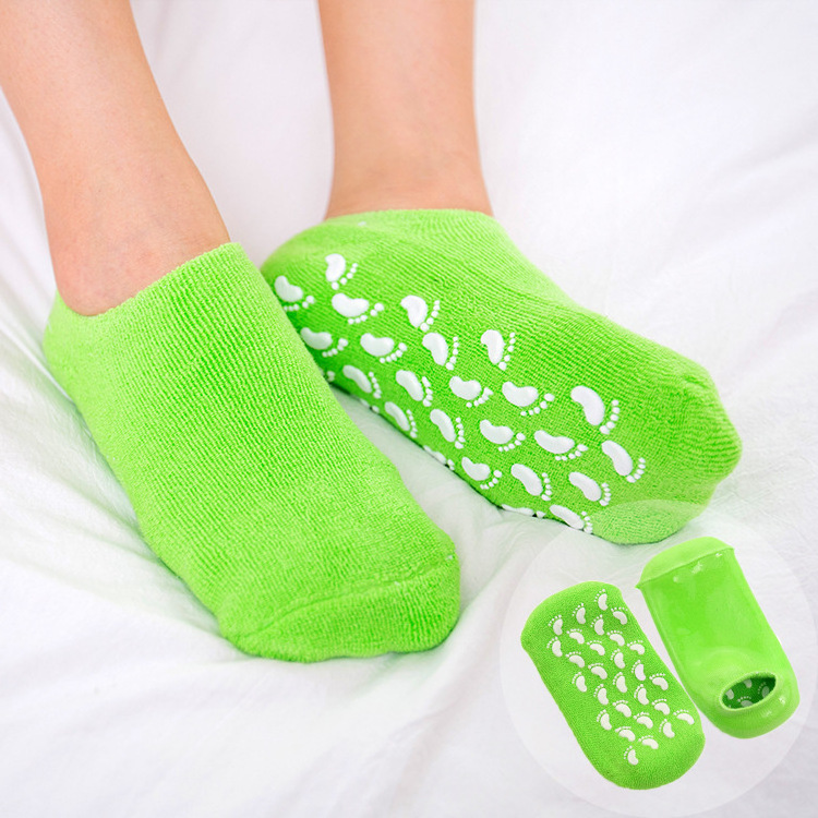 New Launched Beauty Spa Exfoliating Moisturizing Cooling Gel Socks Moisture Socks Spa Gel Gloves For Foot Care