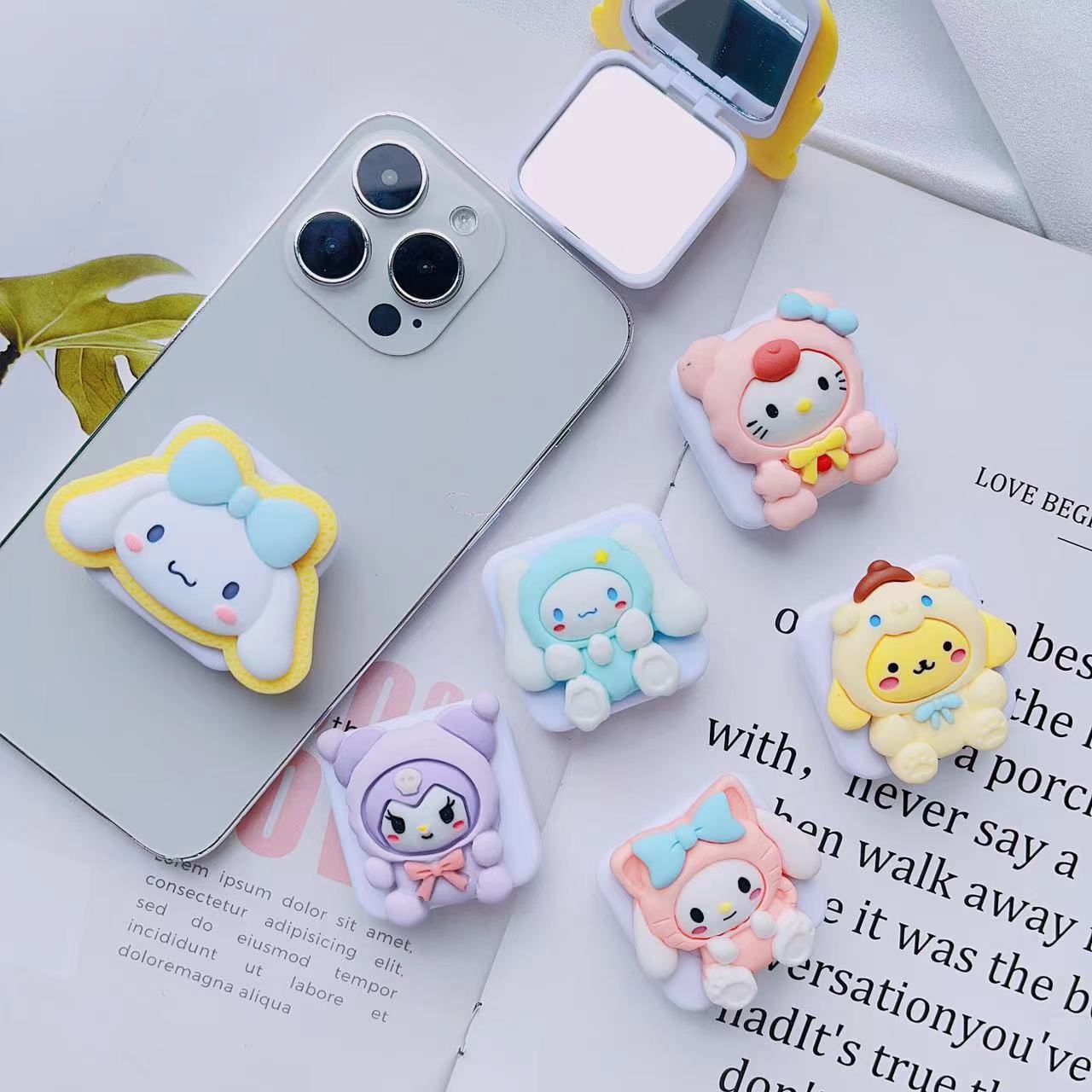 2024 New Cartoon 3D Sanrio Mobile Phone Holder Cute Makeup Mirror Flip Mirror Desktop Holder New Wholesale