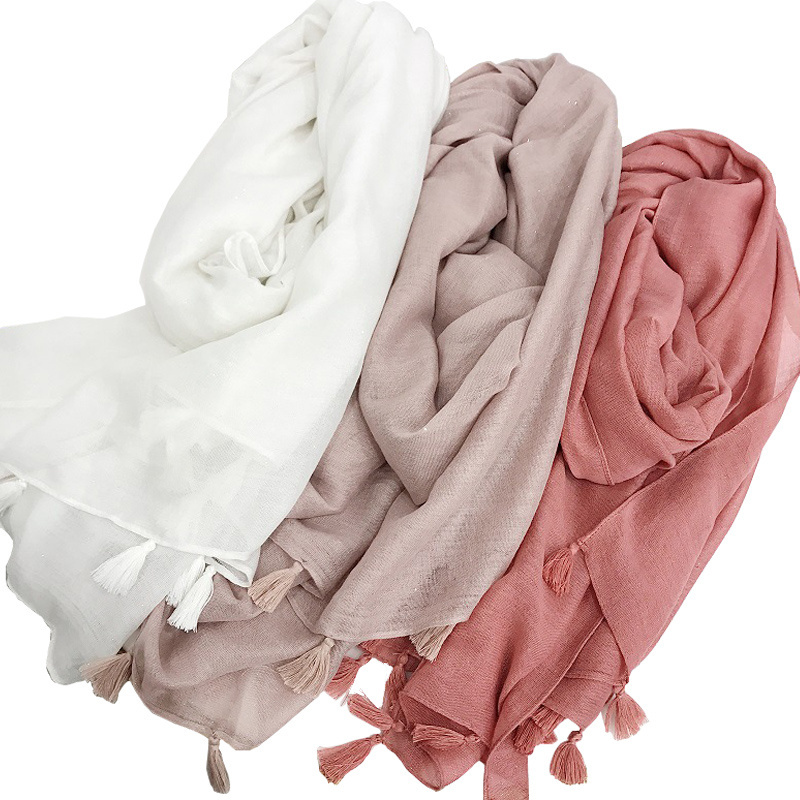 Wholesale 2019 hot muslim hijab high quality popular cheap soft tassel plain cotton glitter hijab women scarf