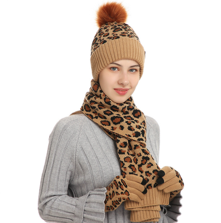 Wholesale 2022 hot sale luxury women's winter gift set fashion 3pcs winter warm leopard knit scarf glove and hat set