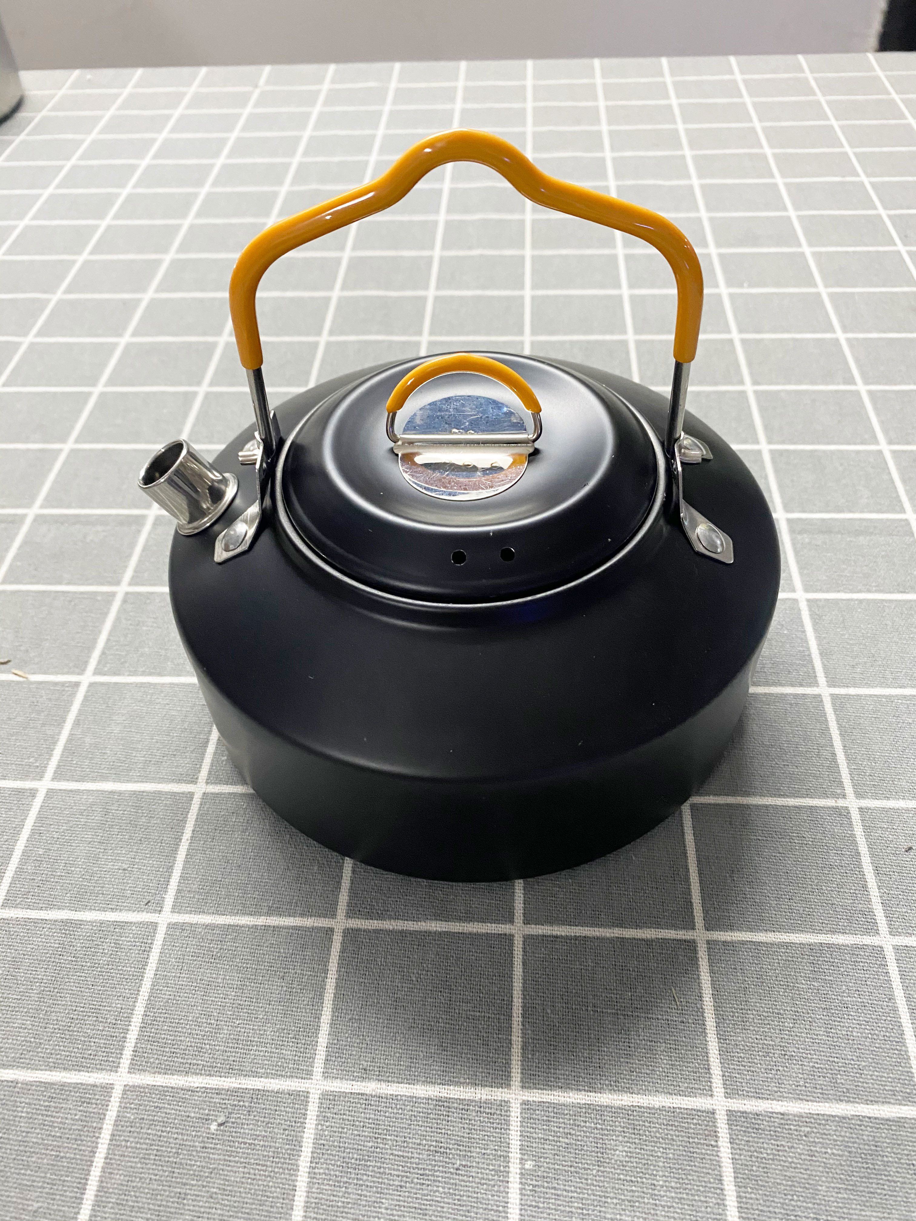 Hot selling outdoor 1L hot water teapot picnic kettle camping stainless steel whistling kettle outdoor