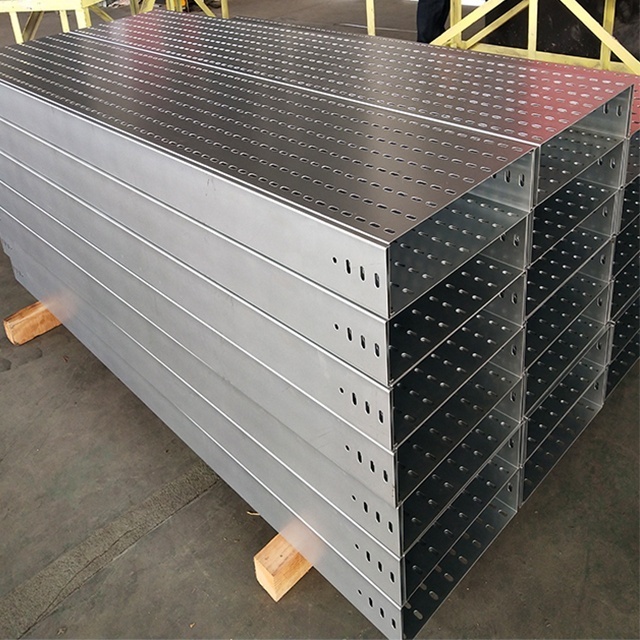 Hot Dip Galvanized Steel Heavy Duty Flexible Perforated Cable Tray with Cover Clip