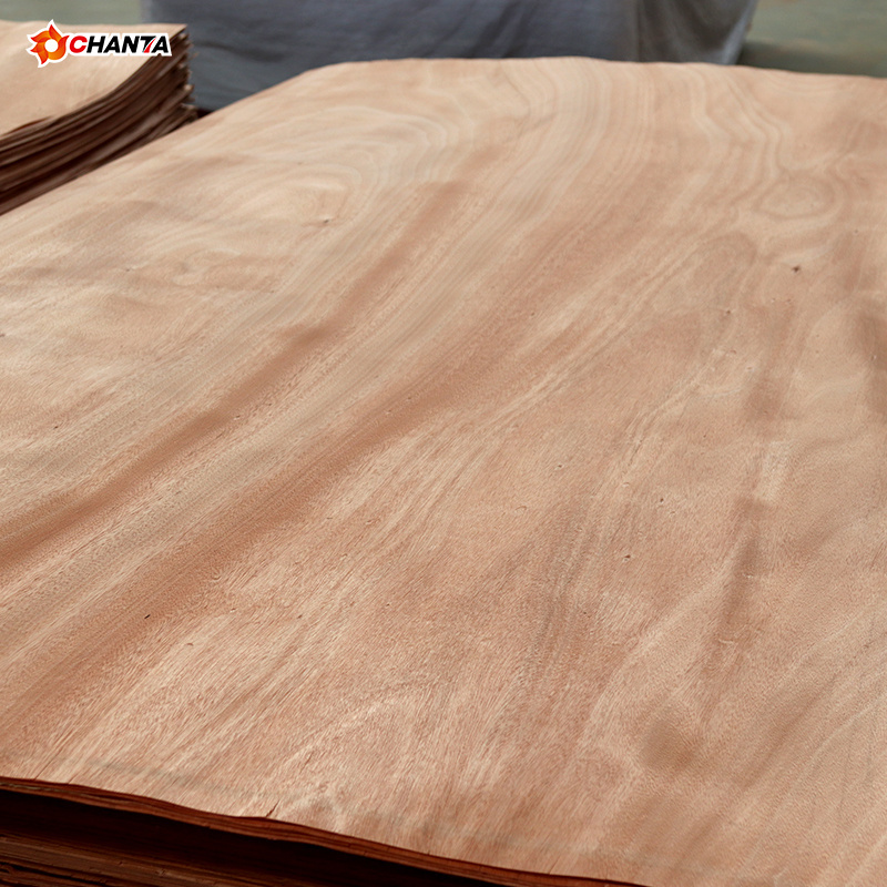 4*8 0.25/0.28/0.35mm Rotary Cut Radiata Pine Wood Faced Veneer