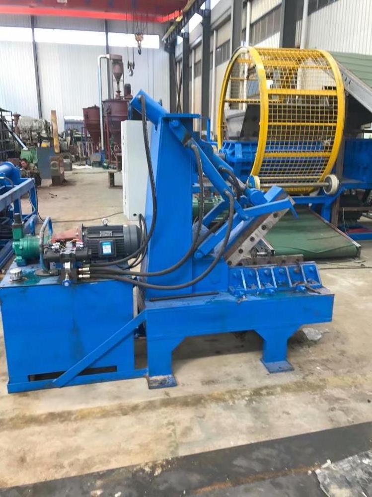 rubber tyre cutting machine tire debeader/ rubber tire recycling machine