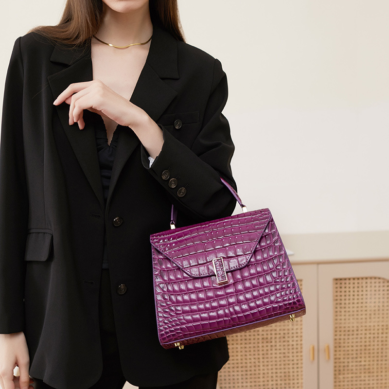 2023 leather women's bag  new European and American fashion tide cowhide highlight arch bead crocodile temperament handbag