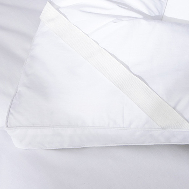 2021 New Designed White Cream Polyester Microfiber Convenient and Durable Bed Mattress topper Mattress topper