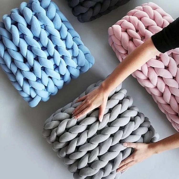 Cheap Price Hollow Giant Tubular Tube Chunky Jumbo Yarn for Blanket