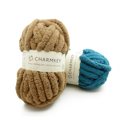 Charmkey solid chunky chenille high tenacity 100% polyester fdy yarn for crochet knitting soft carpet blanket