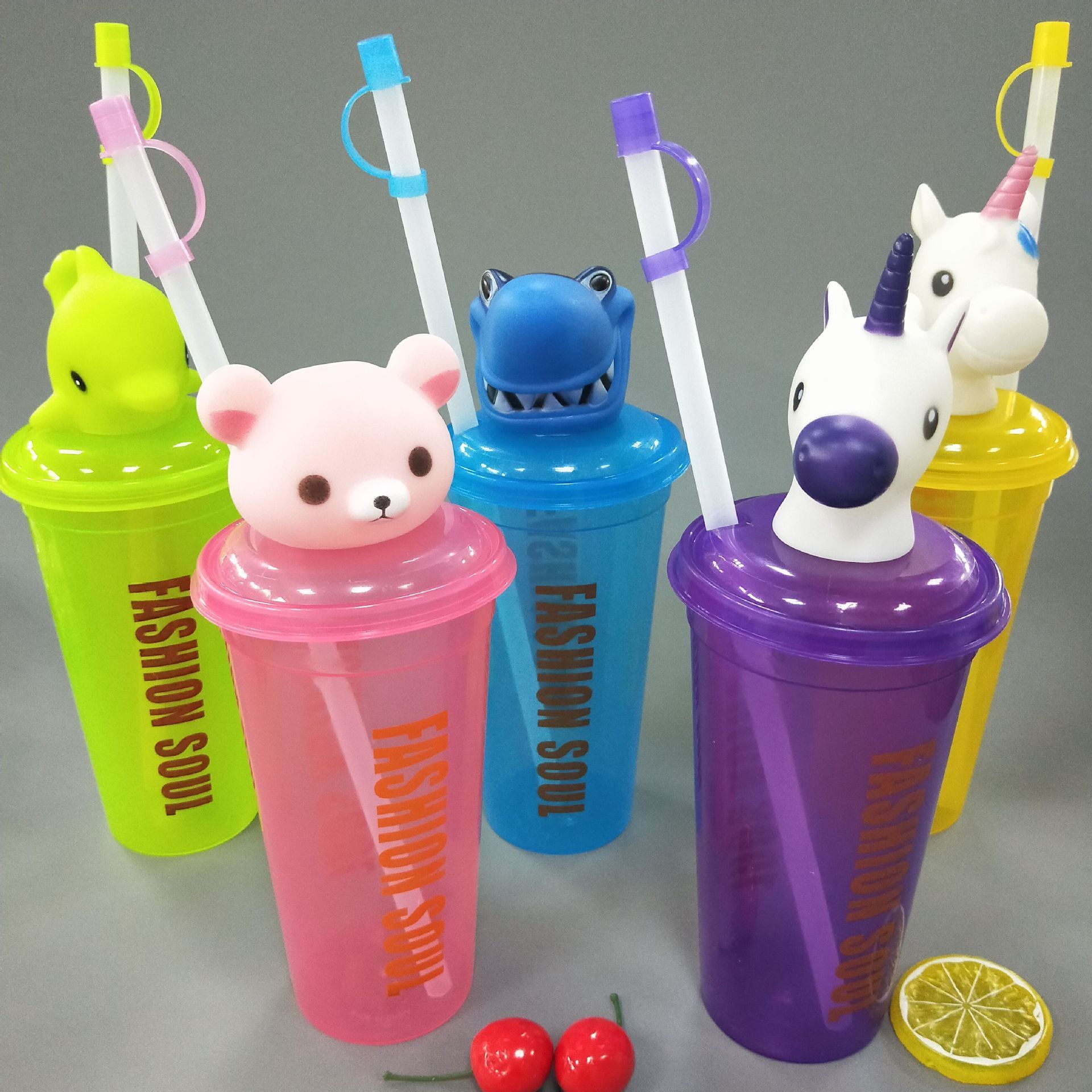 Promotional clear plastic PET shaped animal cup bubble tea cup with straw and lid disposable animal head straw cup