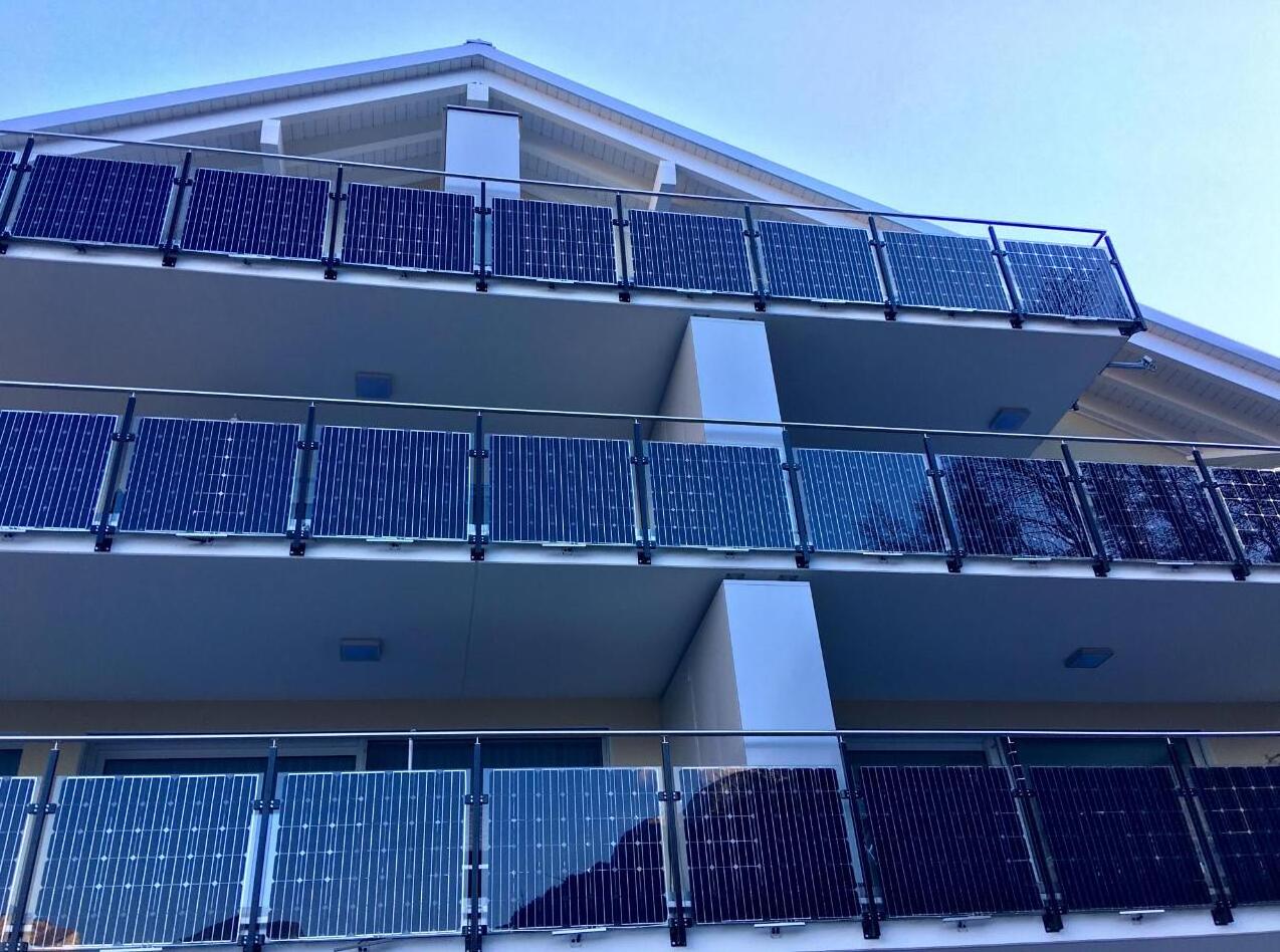 EU Stock Free Shipping 800W Balcony Solar Home System Solar Power Kit 400W 410W 420W Solar Panel For Solar Home Complete Kit